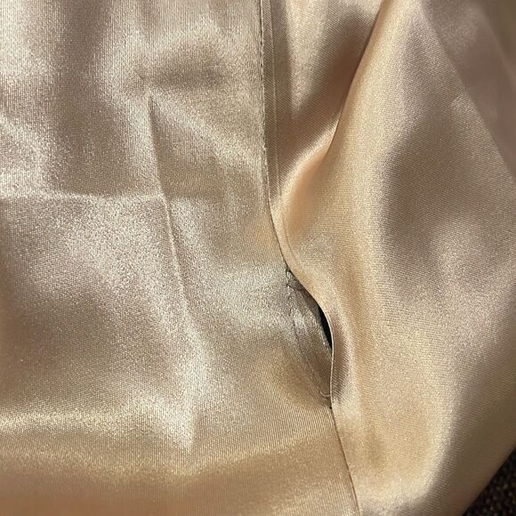 Vintage Arnold Constable black velvet full length evening wrap - Picture 9 of 9